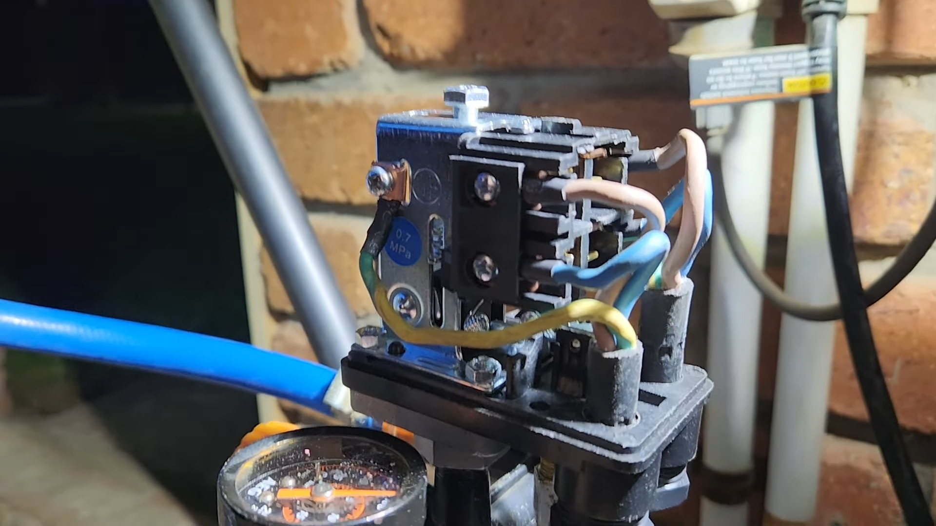 Le pressostat du compresseur d'air fonctionne